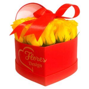 Box corazón rojo con 16 rosas amarillas